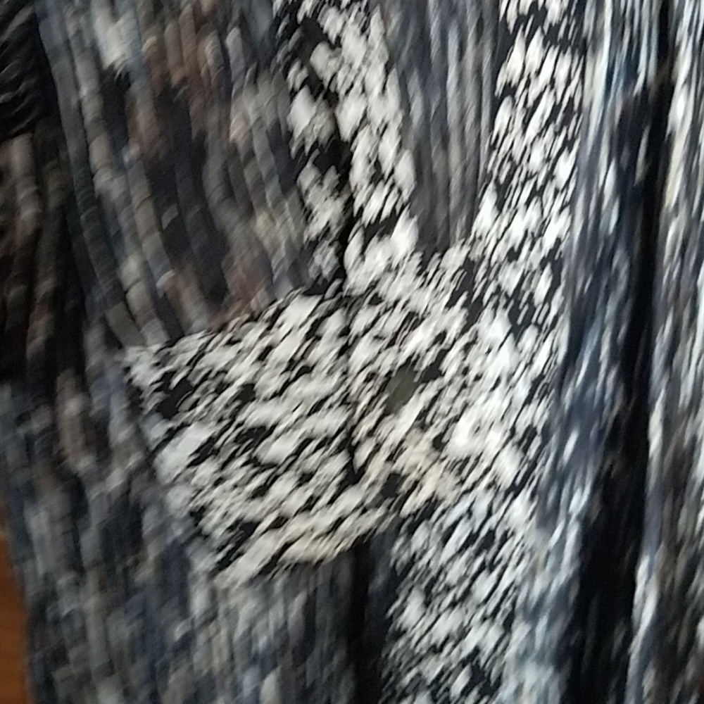 Shirt - Picture 5 of 5